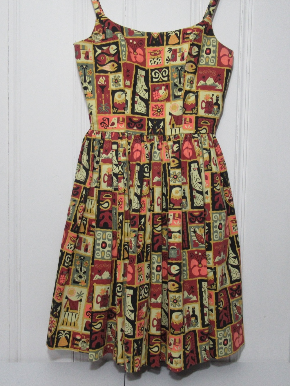 Pinup Couture Tiki-style novelty print Dress Size Large